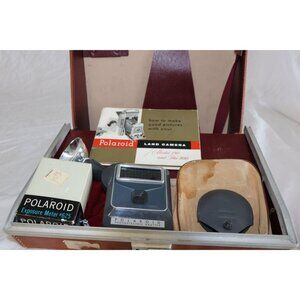Vtg Polaroid Land Camera Model 150 And The 800 Complete With Carrying Case Manua